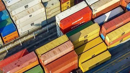 我國(guó)外貿(mào)再創(chuàng)新高 進(jìn)出口總額首超30萬億元